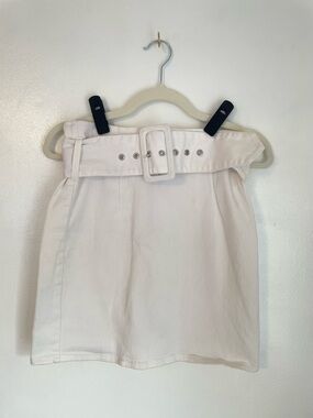 Signature8 white cotton mini skirt with large belt size medium